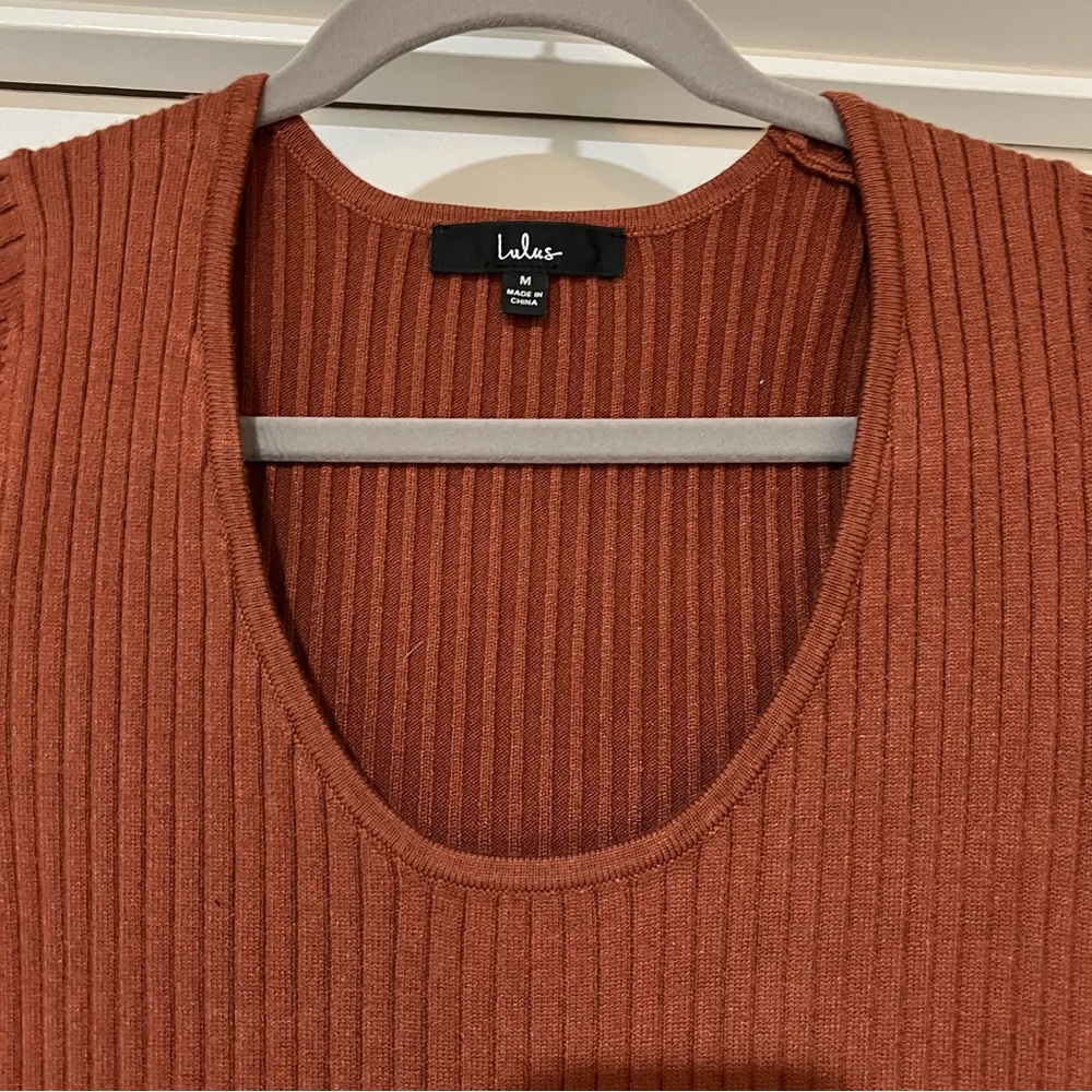 Lulu's Orange Ribbed Midi Dress - Picture 3 of 7